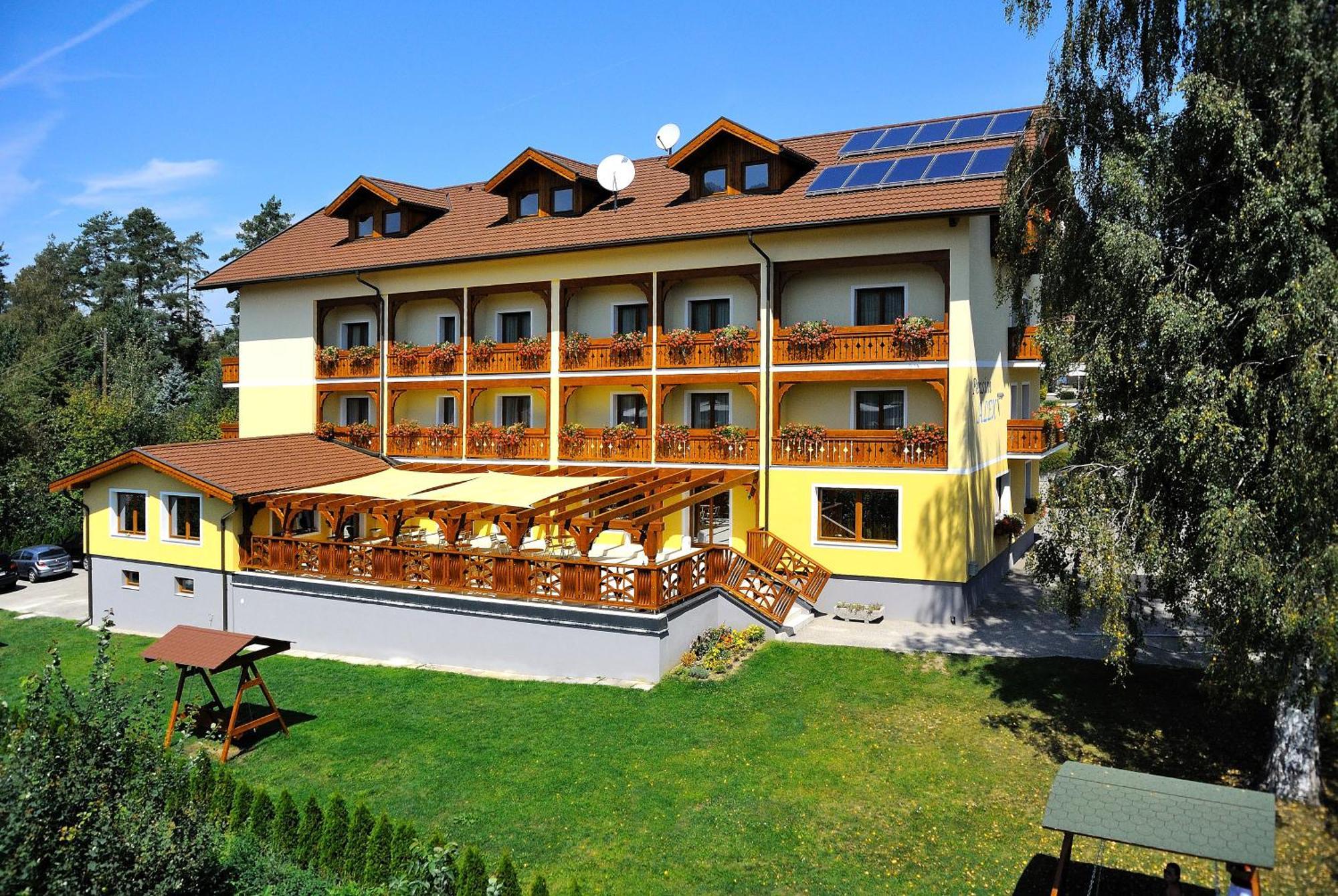 Hotel Alex Sankt Kanzian am Klopeiner See Bagian luar foto